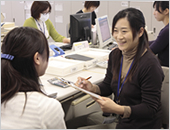 仕事を通じて専門知識の習得に励んでいます